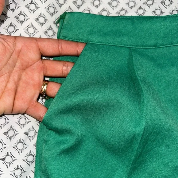 Short - Picture 3 of 4